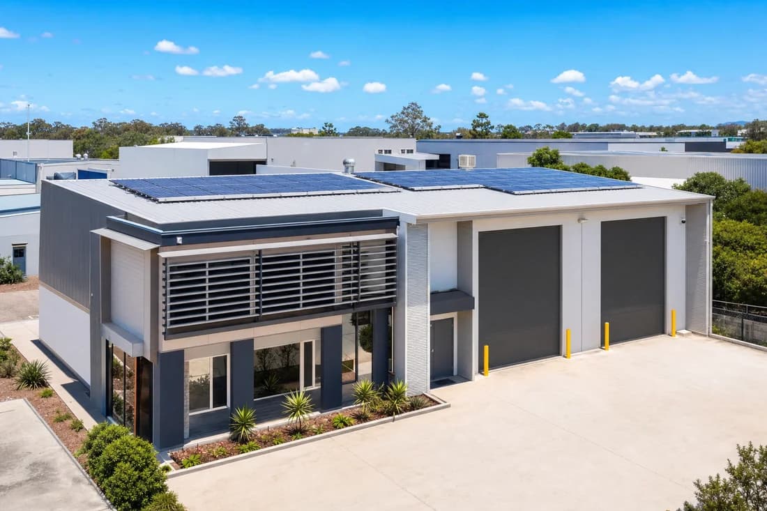 Commercial solar on a Ormeau business rooftop